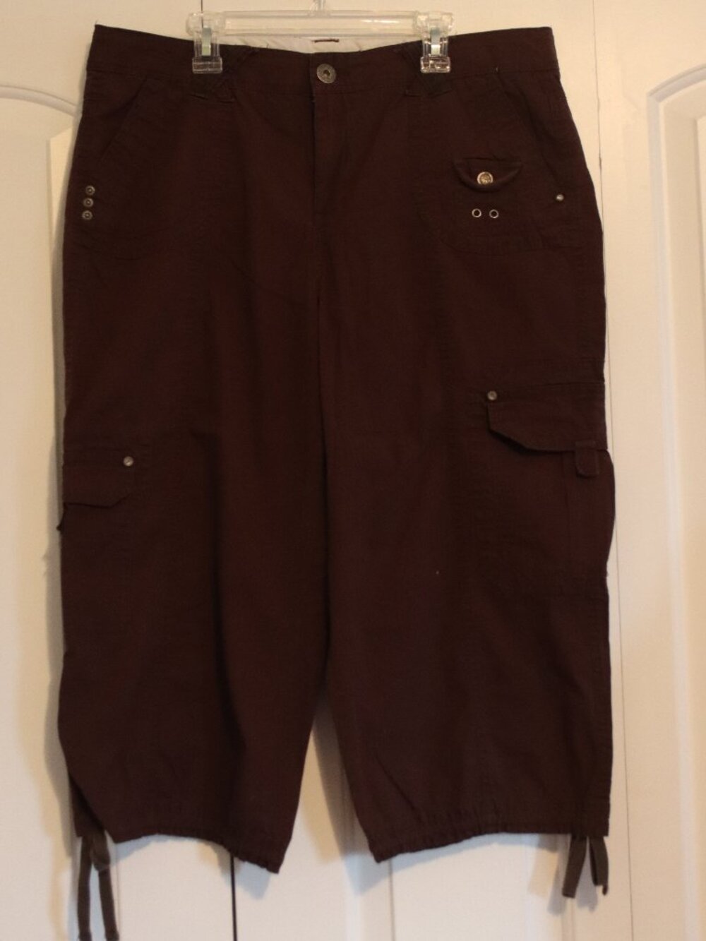 intro. Stretch Cargo Cropped Pant Size 12 Brown Cotton/Spandex Blend